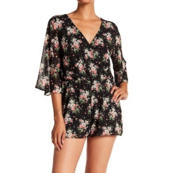 Everly Pants - 🆕 Everly Black Floral Romper. Fully Underlined. Elastic WaistBand. NWT